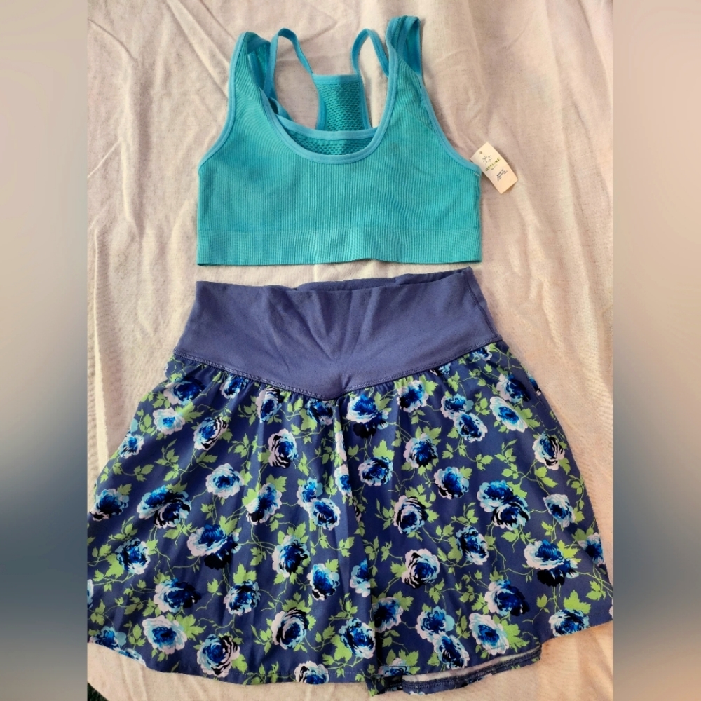 Brand new aerie tennis skirt and sports bra size medium